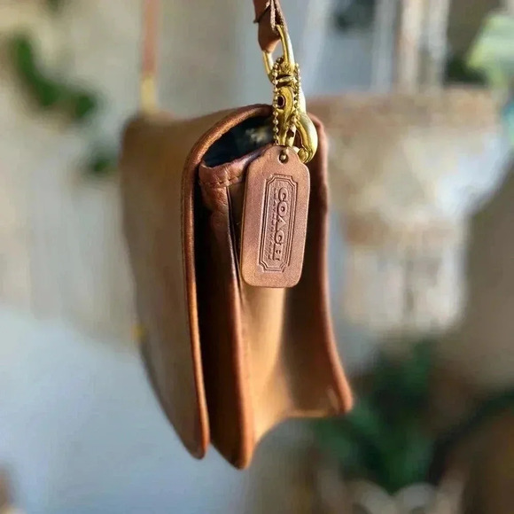 Vintage 1970s NYC Coach Convertible Clutch 397-5137 - British Tan Leather - Picture 7 of 17